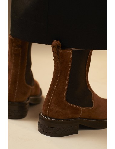 Chelsea boots en cuir une grave pollution 